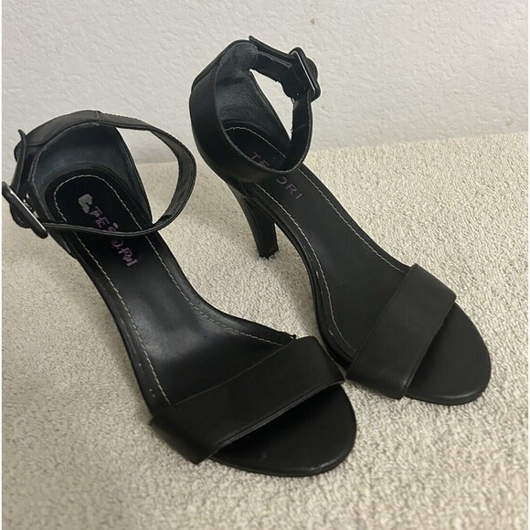 Tesori Shoes - Tesori Women's 5M strappy Black Heel shoes 2 inch Heels with Flaws